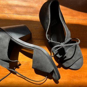 Eileen Fisher ankle tie sandals black 7.5